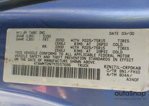 2000 Toyota Tacoma из США, поврежденный, VIN 4TAWM72N7YZ657686